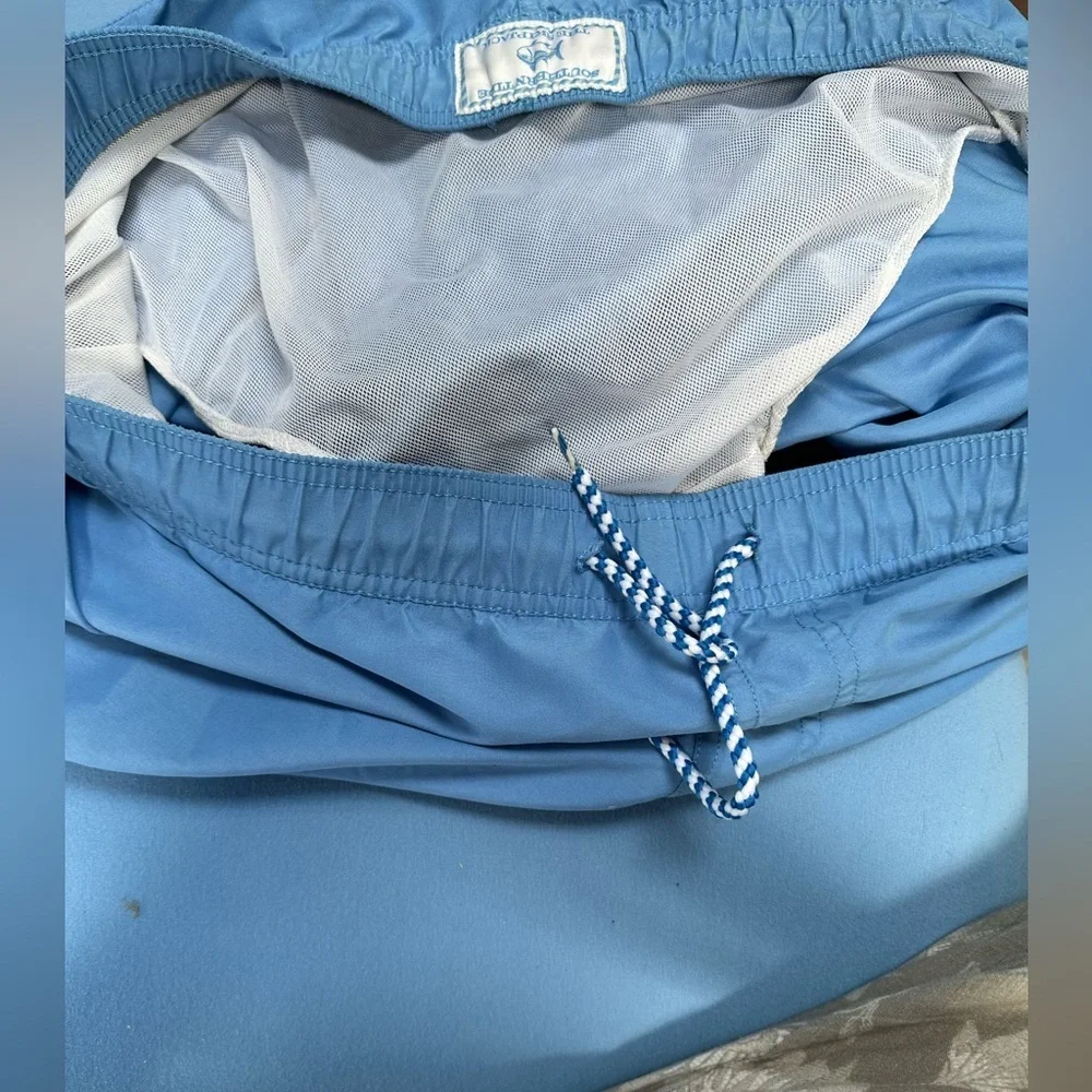 SouthernTideThe skipjack XL swimtrunks Fold in  a zipped pocket ideal for travel